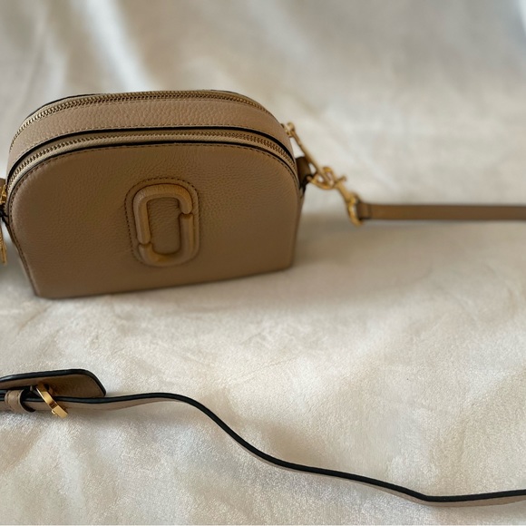 Handbags - Marc Jacobs Shutter crossbody bag